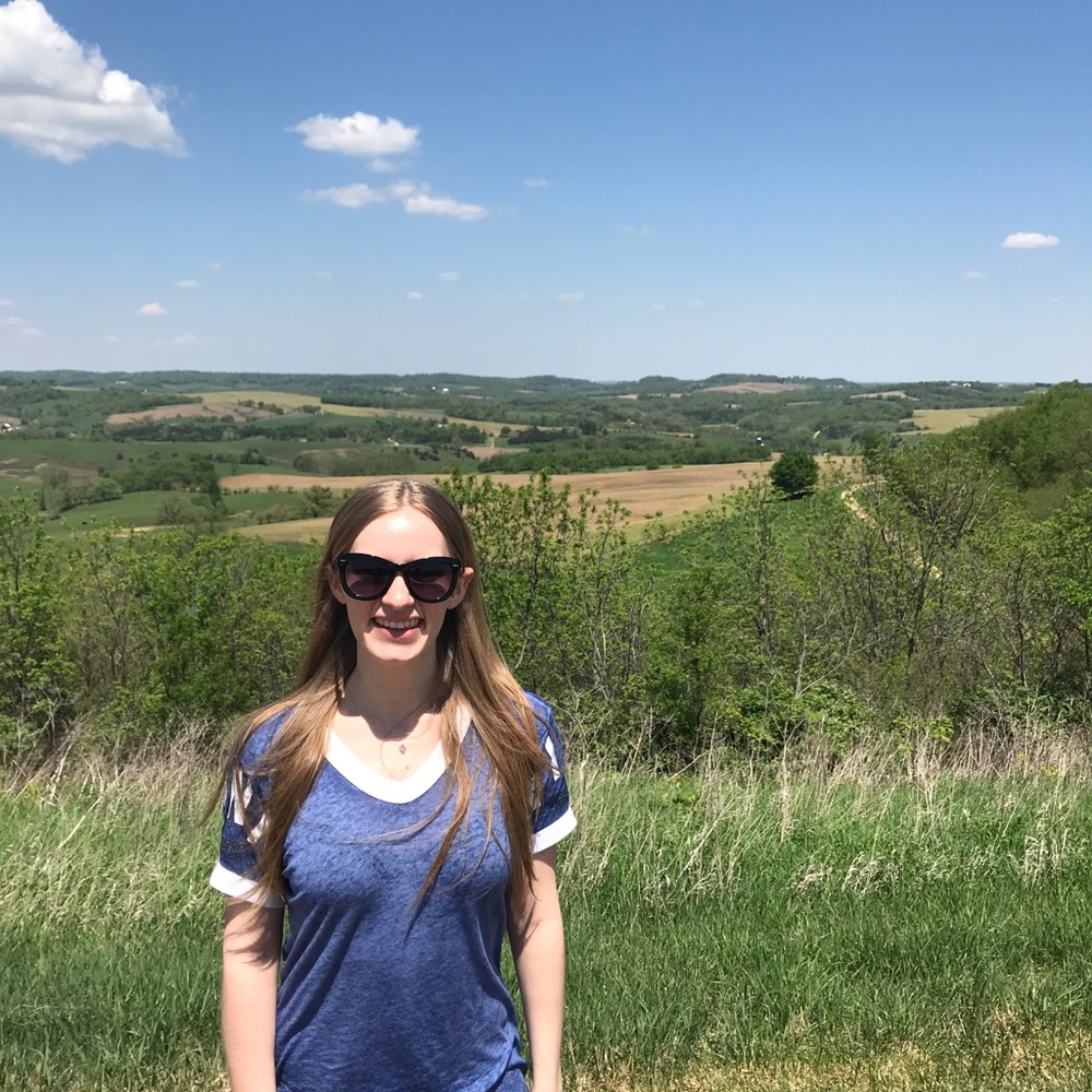 Meet your Posher, Hannah